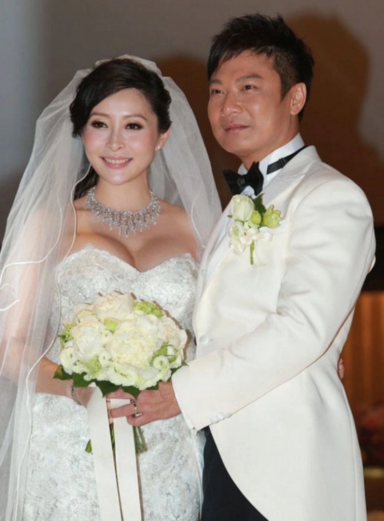 Vượt qua định kiến về gia thế và ngoại hình, Thang Doanh Doanh kết hôn với Tiền Gia Lạc.